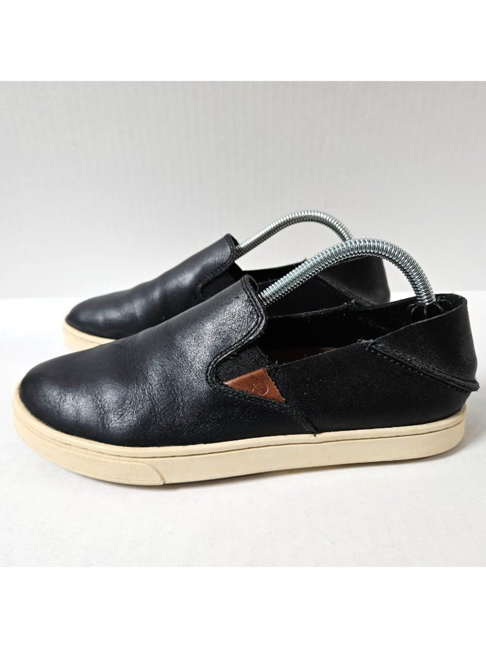 Olukai Shoes Womens 6 Pehuea Black Leather Slip On Loafers Drop In Heel